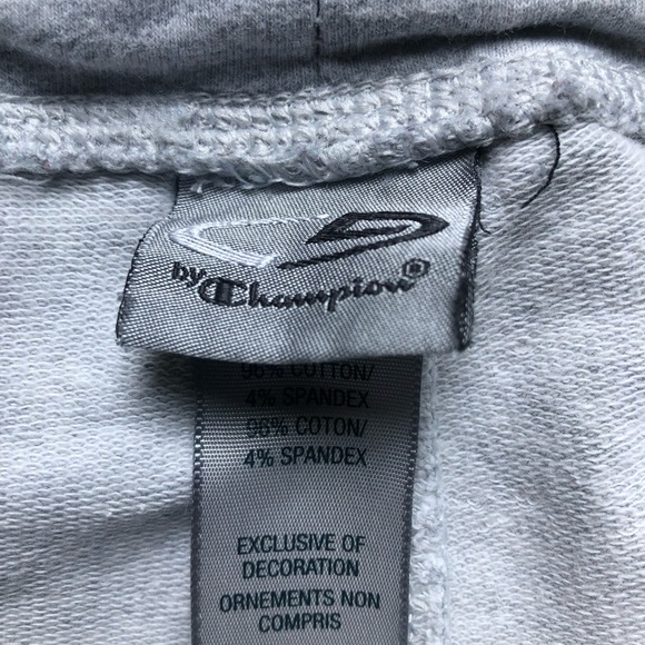 2 pair of ladies champion shorts - Picture 5 of 13